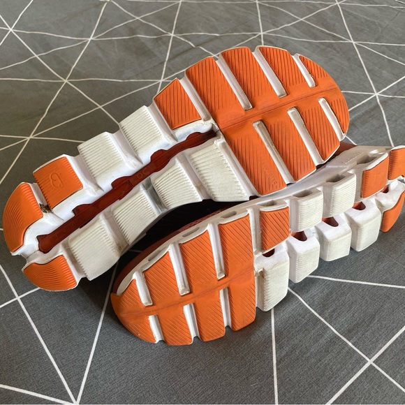 On Cloudswift Running Shoe size 10 - Picture 5 of 7